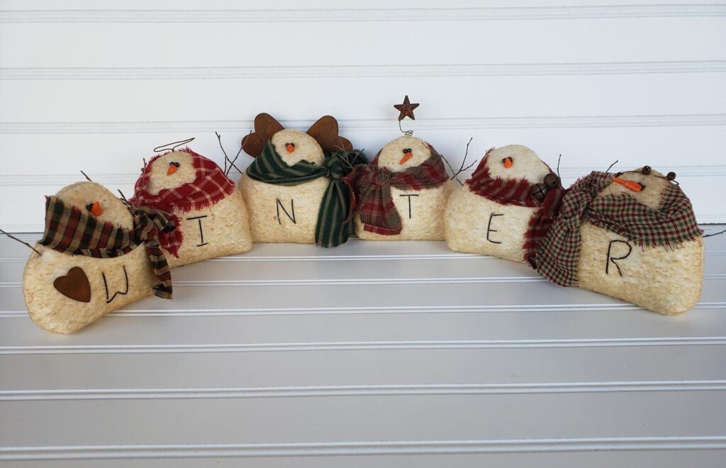 DIY winter snowmen décor pattern separate figures