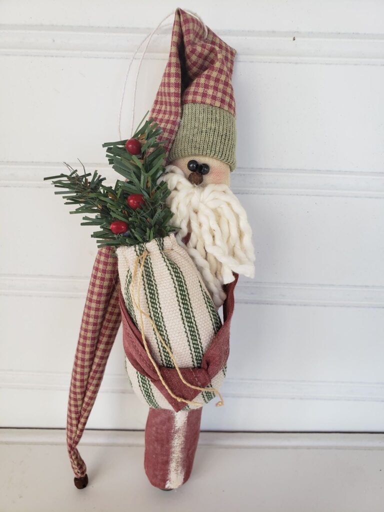 Primitive All Buttoned Up Santa ornament sewing pattern 7x1