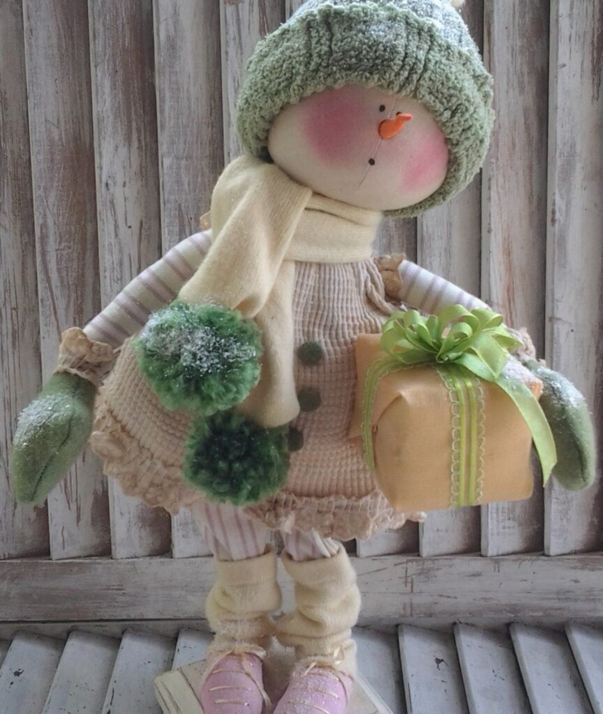 Primitive Snow Girl Maggie sewing pattern 15 inches tall